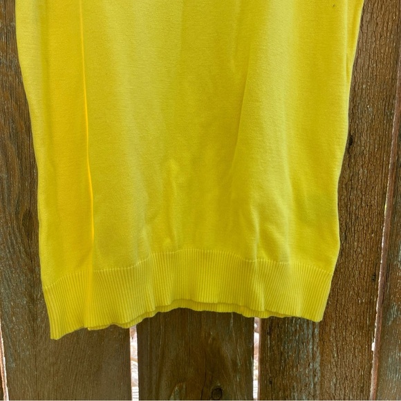 AUGUST SILK Women’s Yellow Crew Neck Tank Top Sleeveless Knit Size Small - Picture 5 of 11